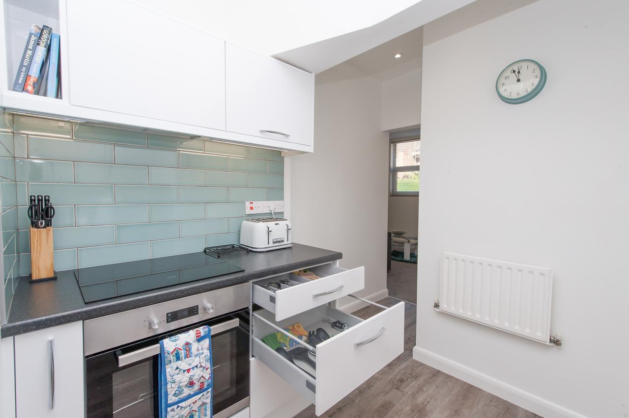 Two Bed Ground Floor Apartment, Sleeps Six, Free Parking And High Speed Wifi Ramsgate Exterior foto
